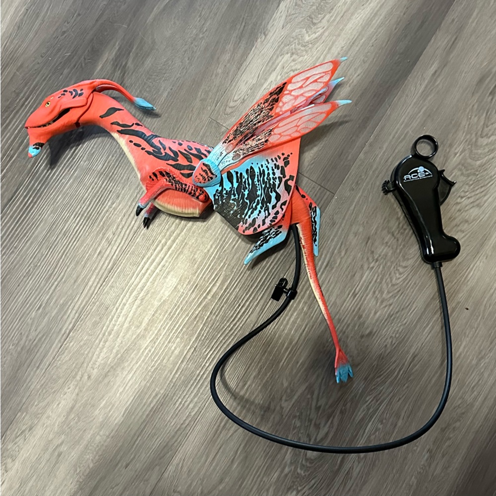 DISNEY PARKS PANDORA WORLD OF AVATAR BANSHEE ROOKERY RED INTERACTIVE RARE HTF - Picture 9 of 9